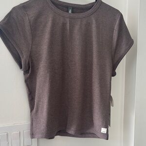 NWT S/S Vuori Halo Baby Tee Short Sleeve Tee Chia Heather Size XL